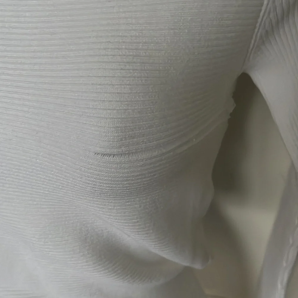 Open neck long sleeve shirt - Picture 3 of 4